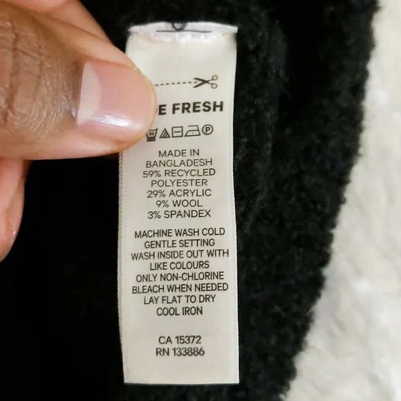 Joe Fresh| NWT Black Crew Neck Sweater Some Recycled Materials - Picture 10 of 13